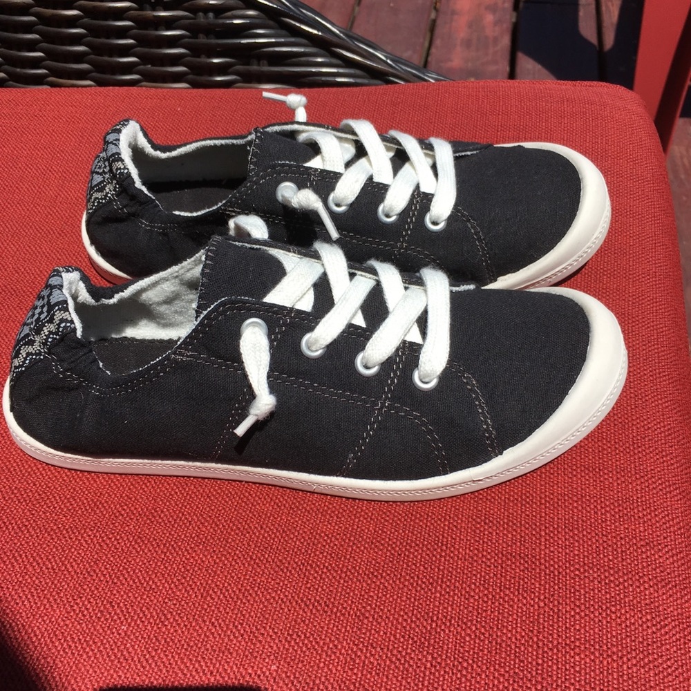 Madden NYC casual sneakers